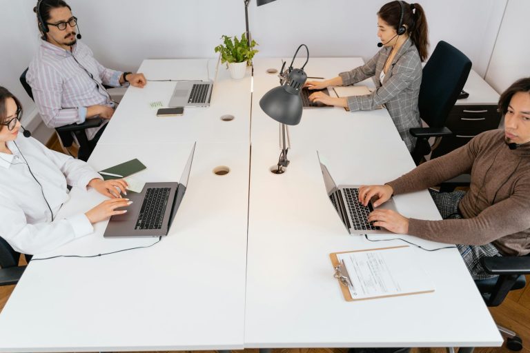 Microsoft MDT fin de support, — réunion équipe déploiement réseau informatique