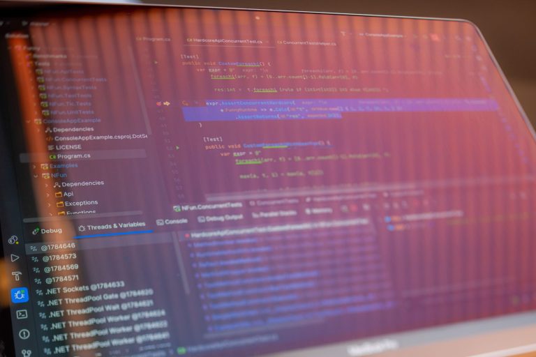 PowerShell if, elseif et else — écran d'ordinateur avec code PowerShell